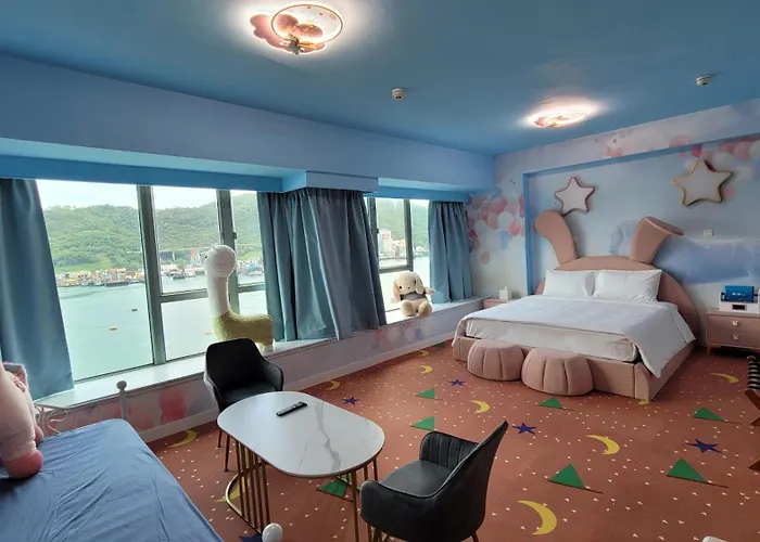 Grand Bay View Hotel